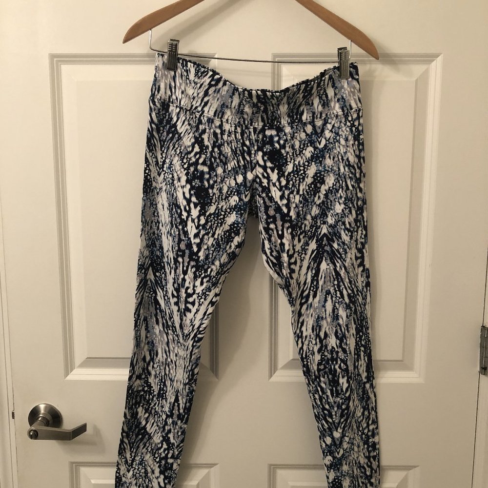 New York and Company Legging